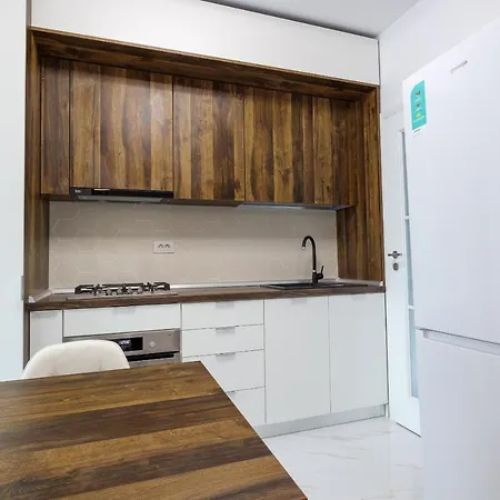 Cozy Business Premium Plaza